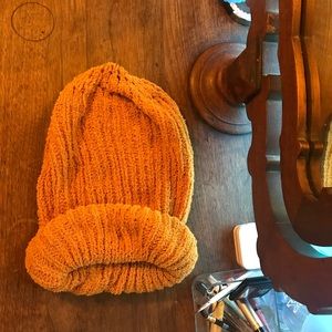 Burnt orange beanie UO